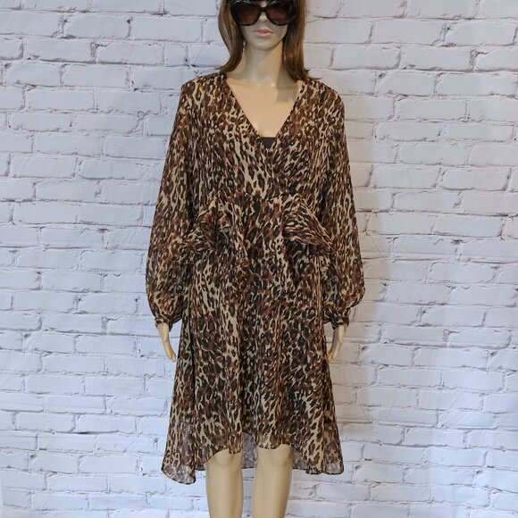 NWT! Designer - Walter by WALTER BAKER, Boho leopard print Adam dress - Picture 4 of 10